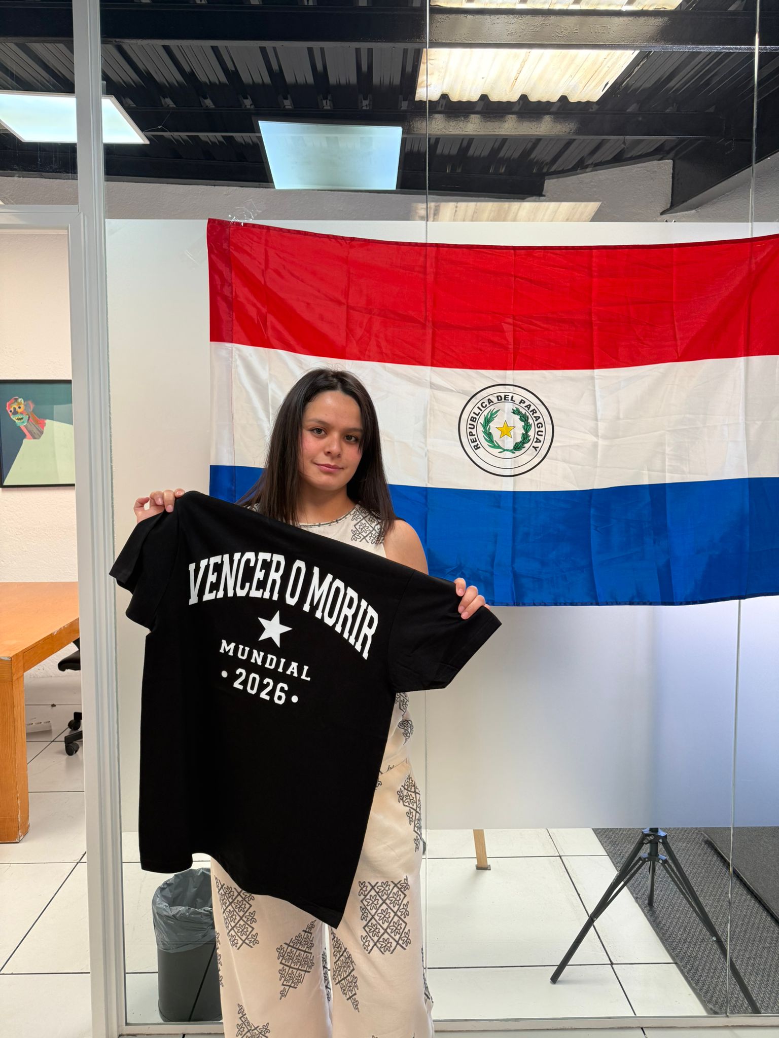 Cliente MIPY - Liz con camiseta negra