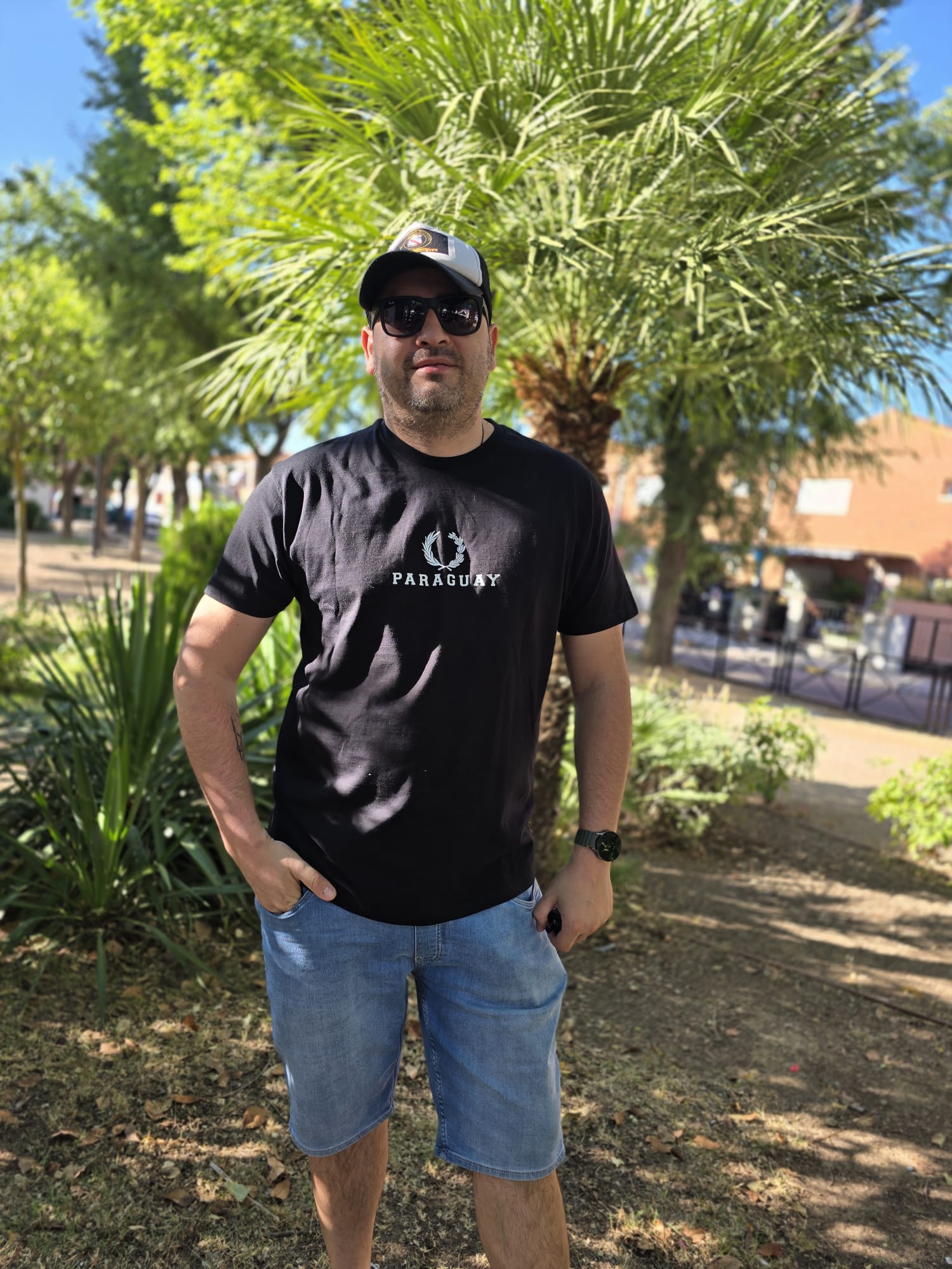 Cliente MIPY - Diego con camiseta negra